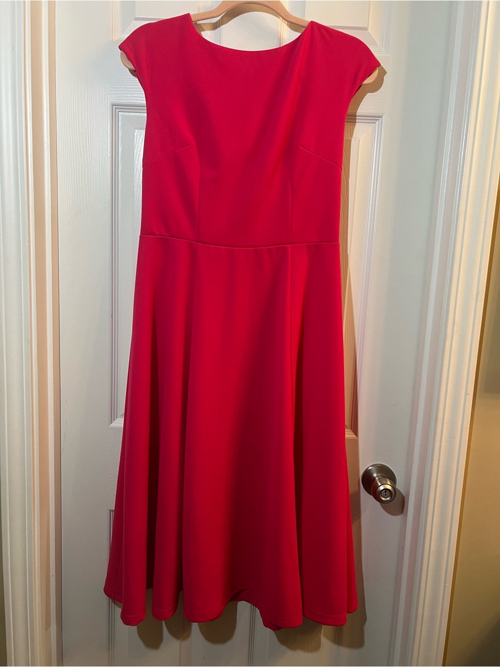 🦋 Classic deep pink Midi Fit-and-Flare Dress  Dress tells size medium